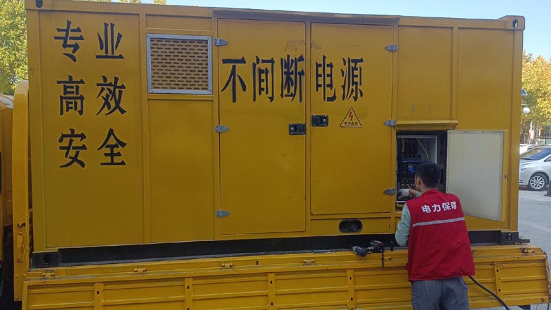 潍坊柴油发电机组和UPS电源配合使用时，如何避免切换过程中的电力中断？